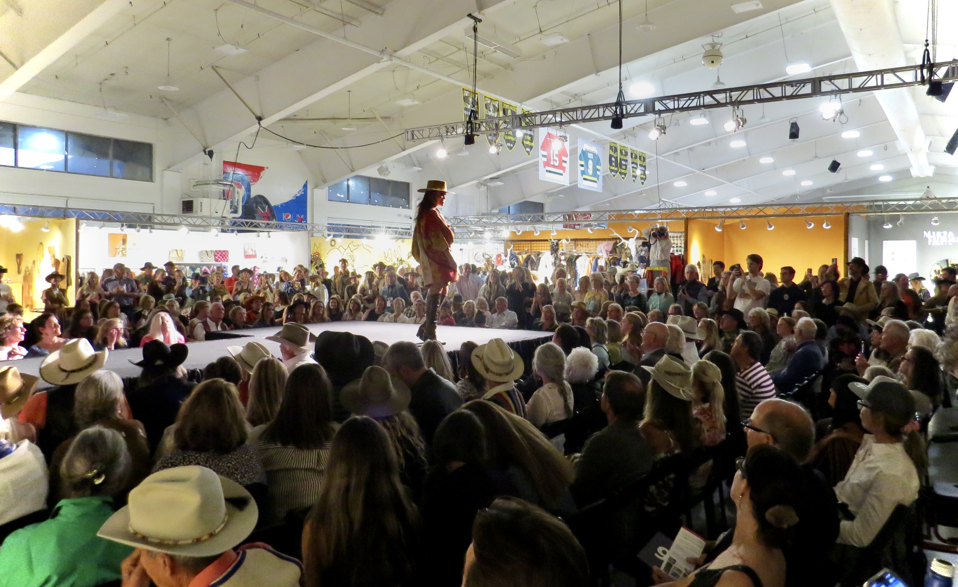 fashion show stage 1